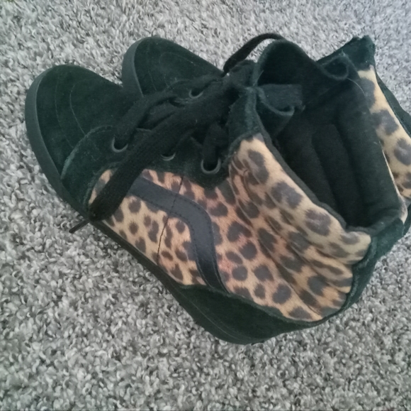 Leopard print accent hide a heel Vans womens size 7 - Picture 3 of 6
